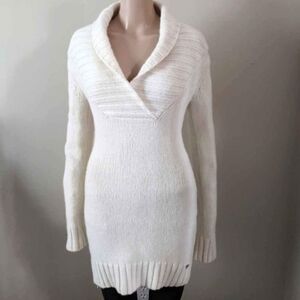 Aritzia TNA lambswool shawl collar white sweater, women's small